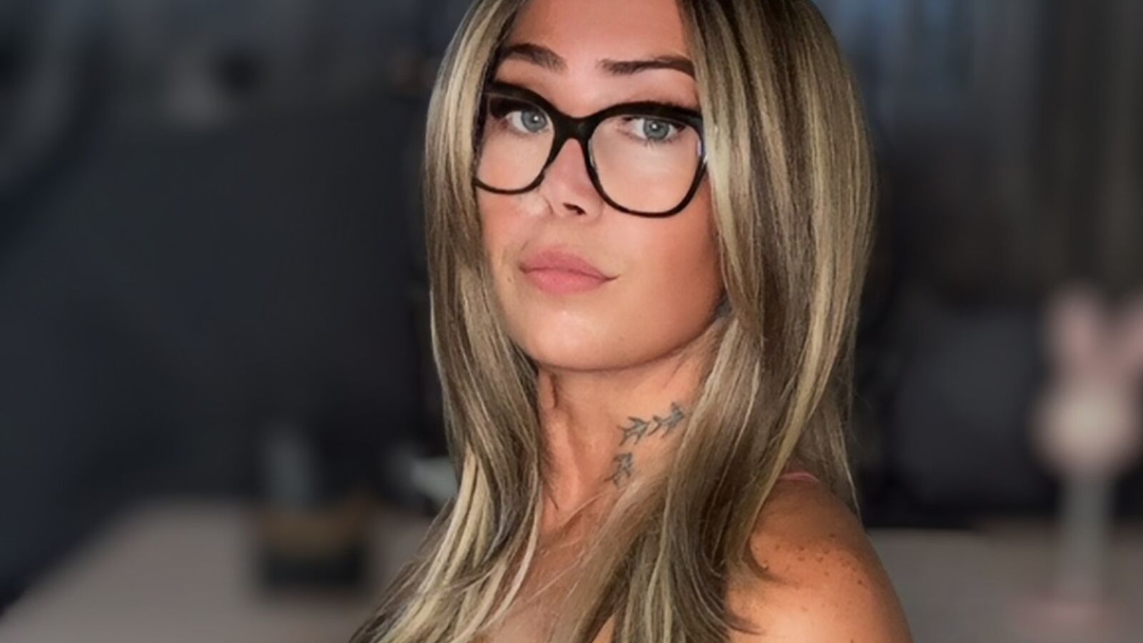 Webcam Nude Show
